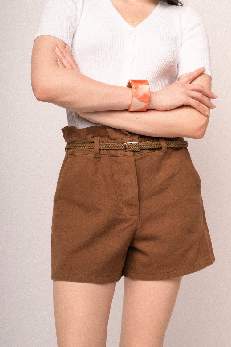 Belted light brown cotton shorts