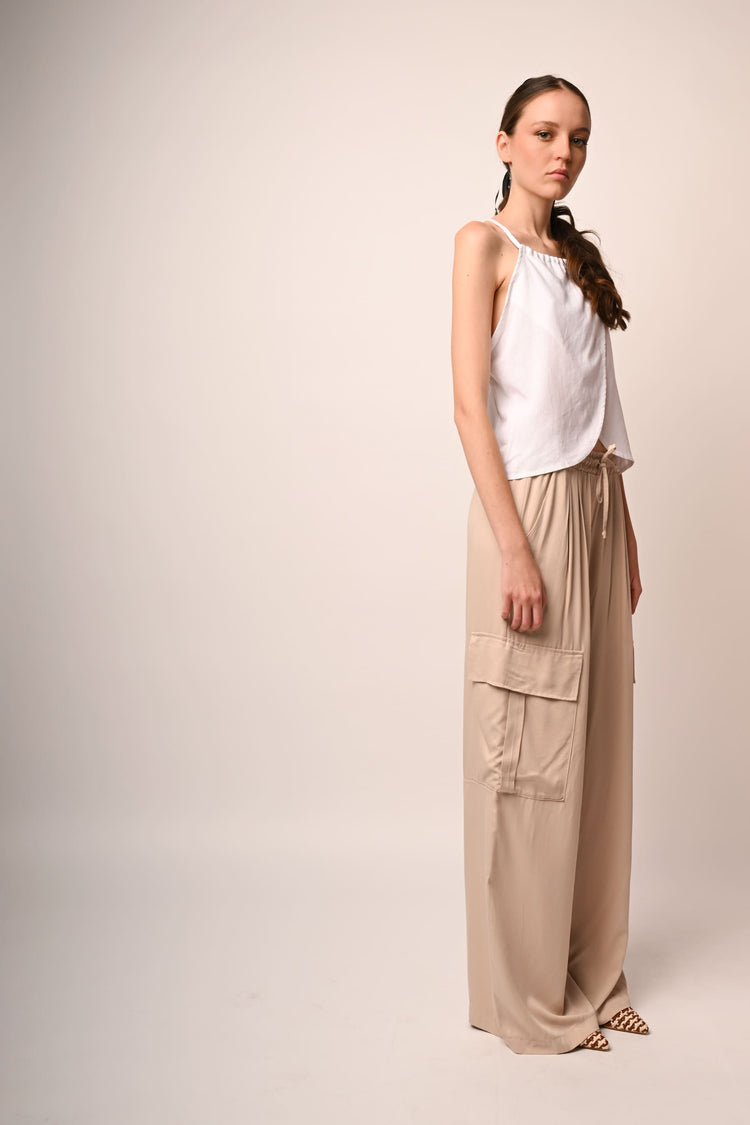 Wide-leg cargo pants