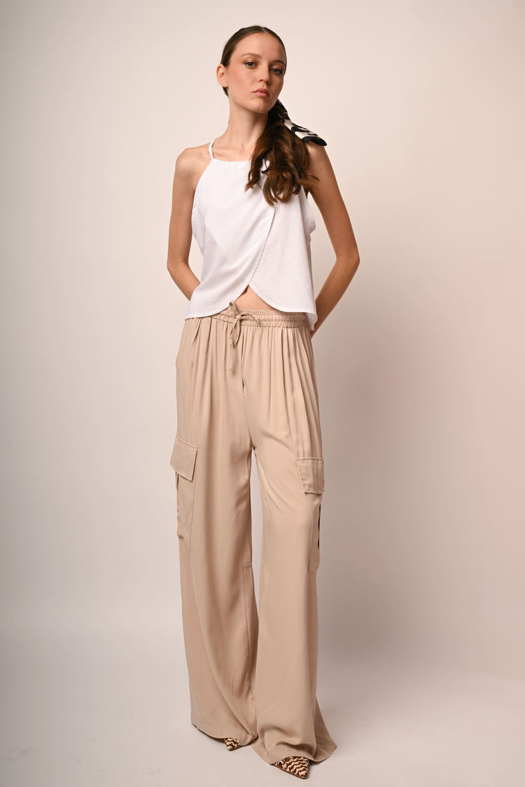 Wide-leg cargo pants