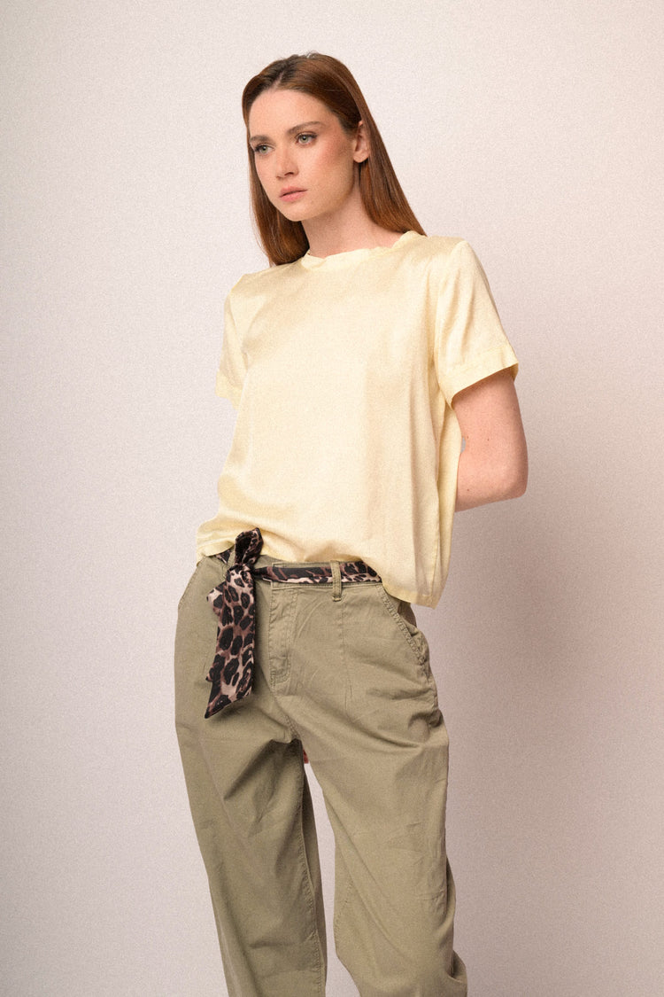 Butter yellow viscose satin t-shirt