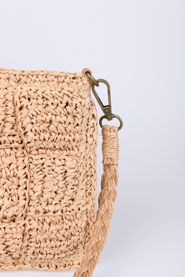 Woven straw pouch bag