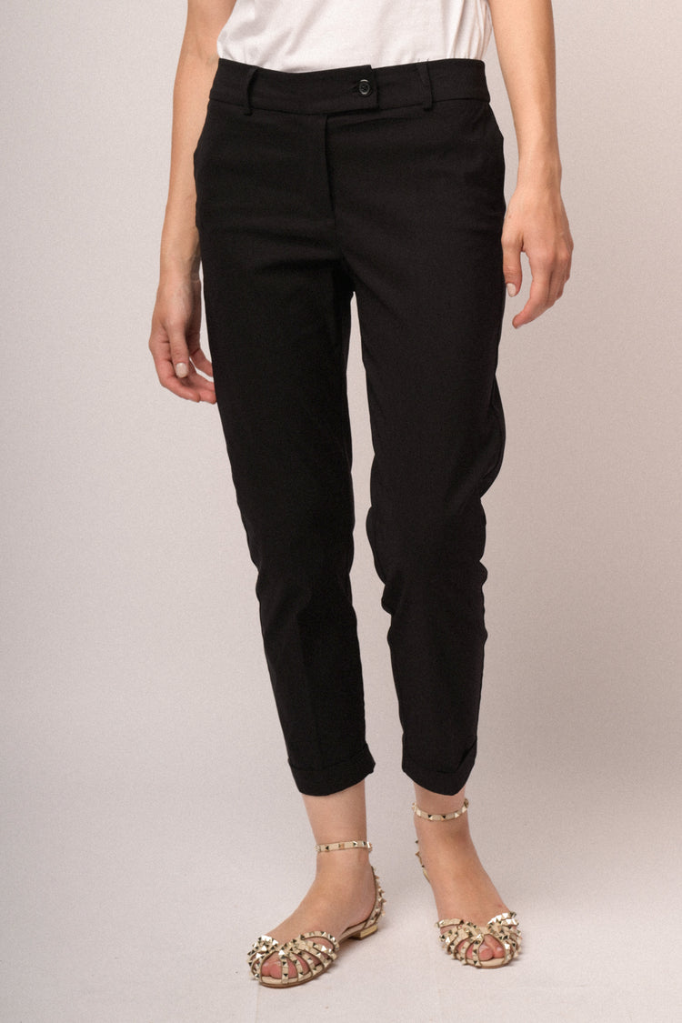 Pantaloni linguetta con risvolto