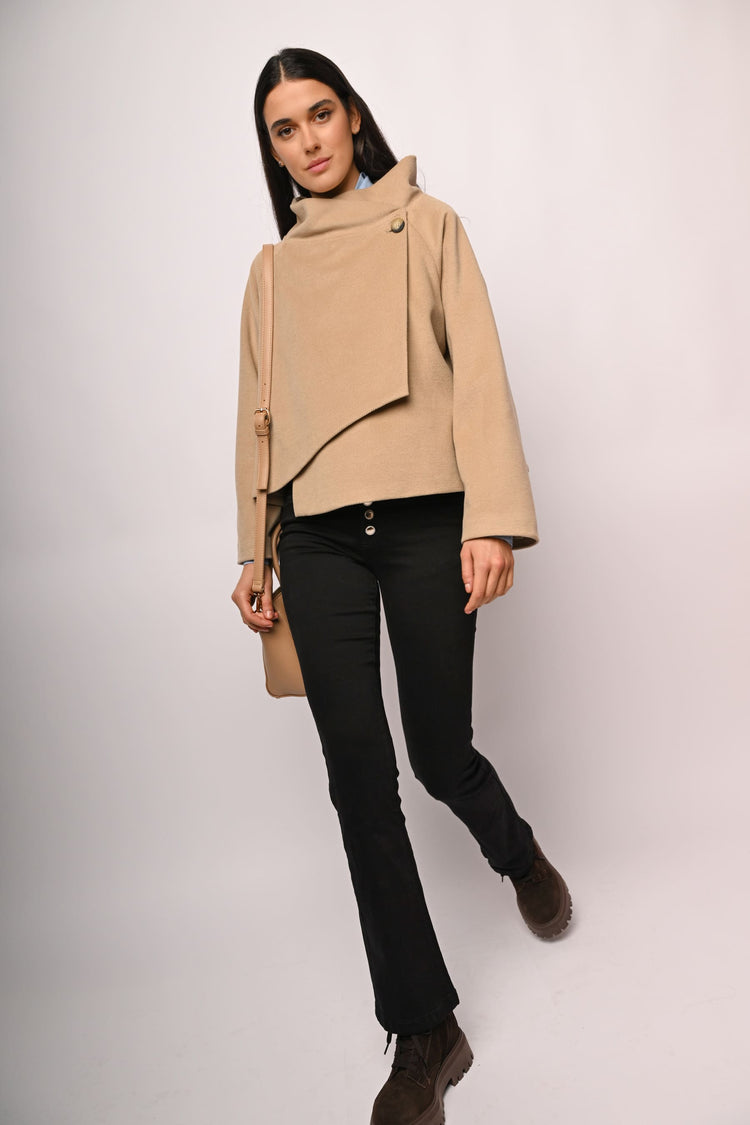 Button cape jacket