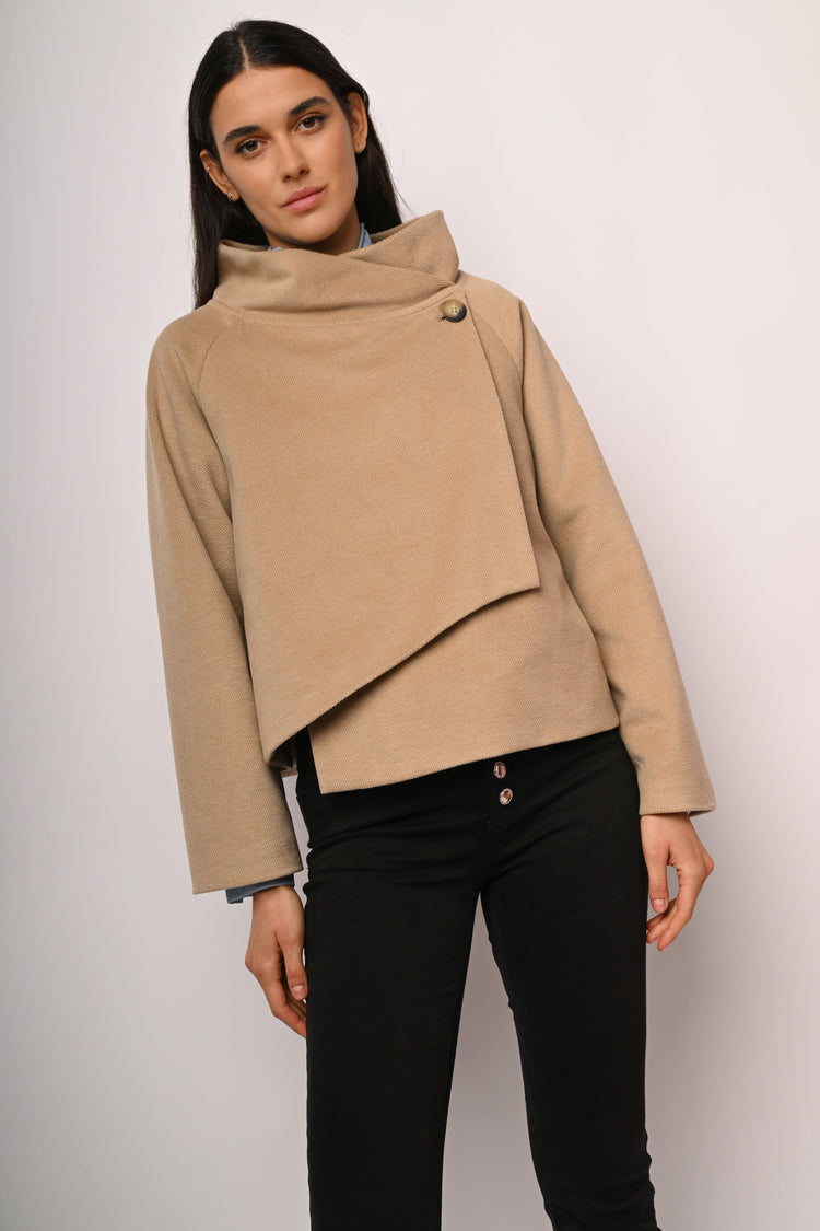 Button cape jacket