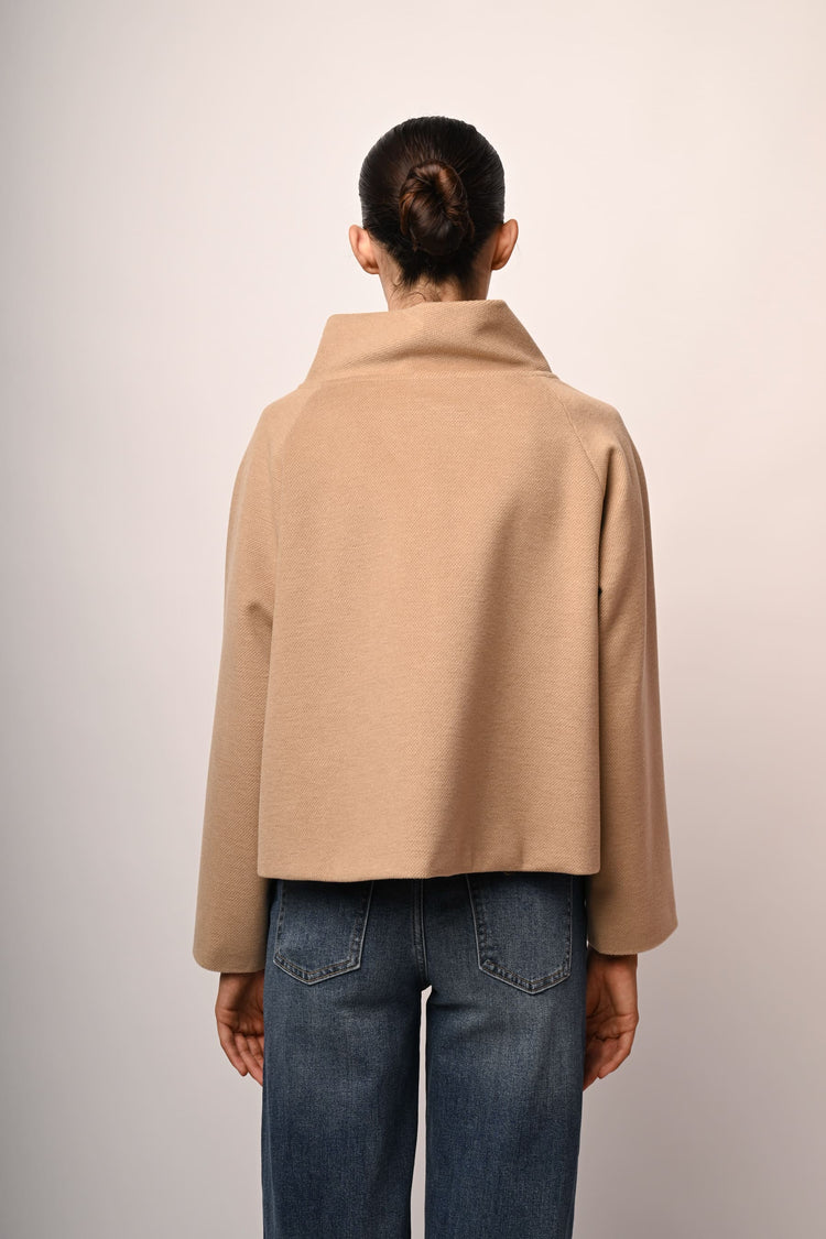 Crater collar cape jacket