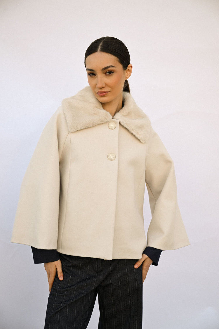 Faux fur collar short coat