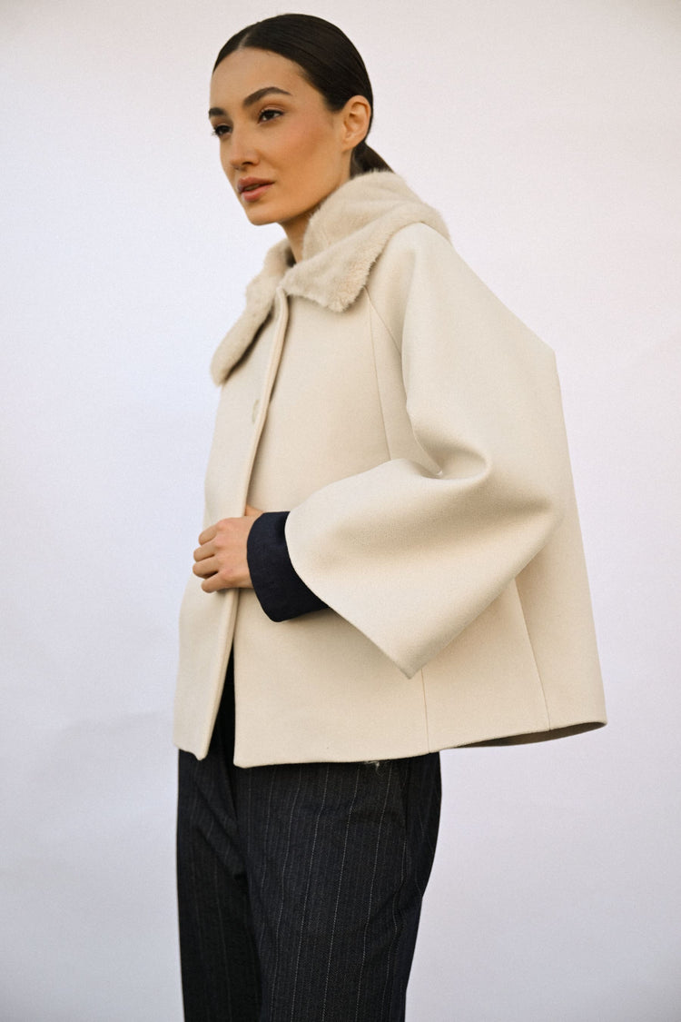 Faux fur collar short coat