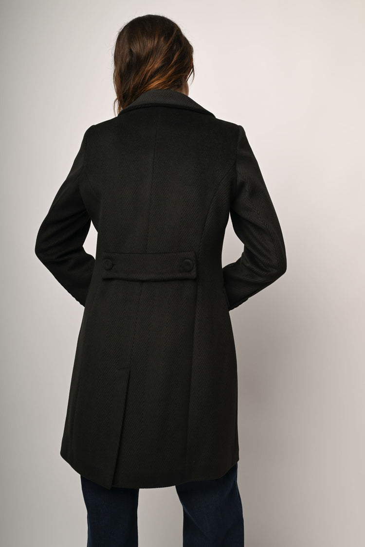 Single-breasted coat