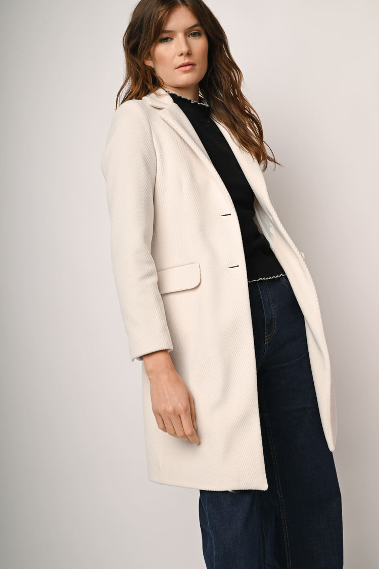 Single-breasted coat