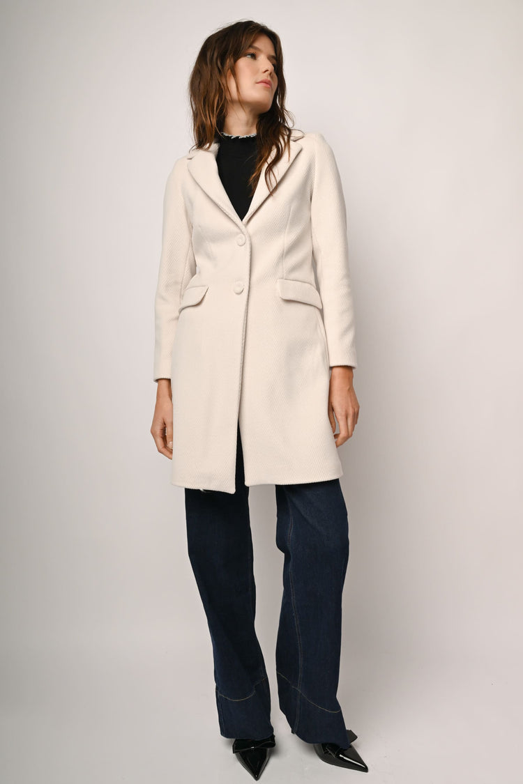 Single-breasted coat