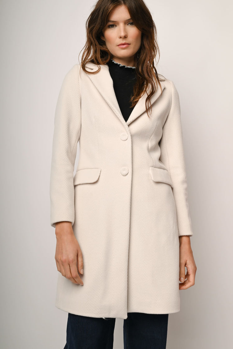 Single-breasted coat