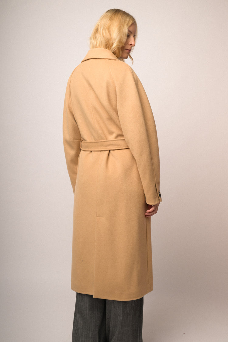 Cappotto lungo con cintura