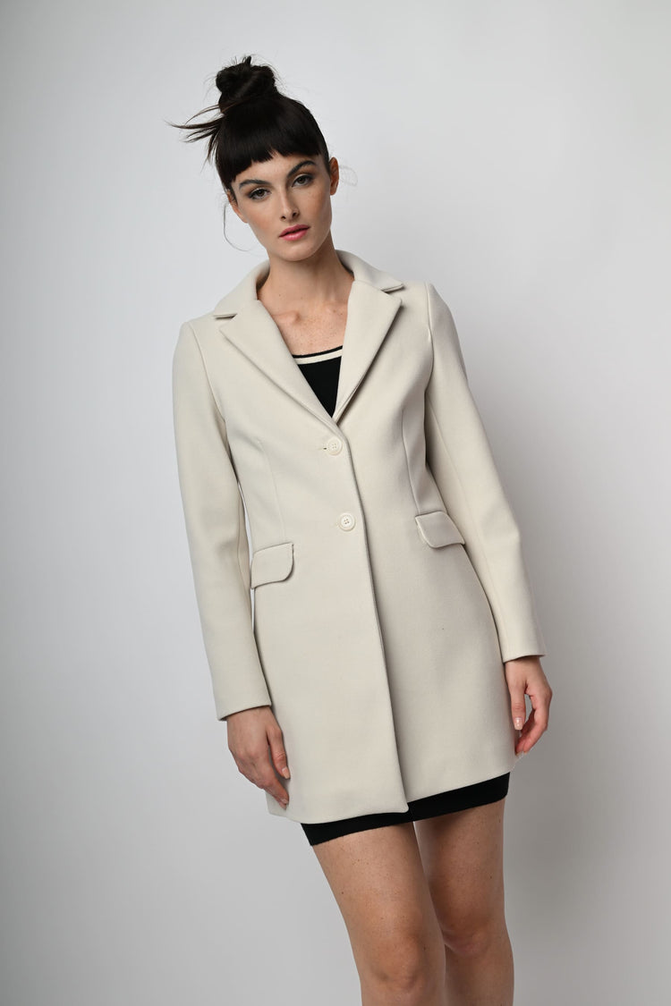 Single-breasted coat