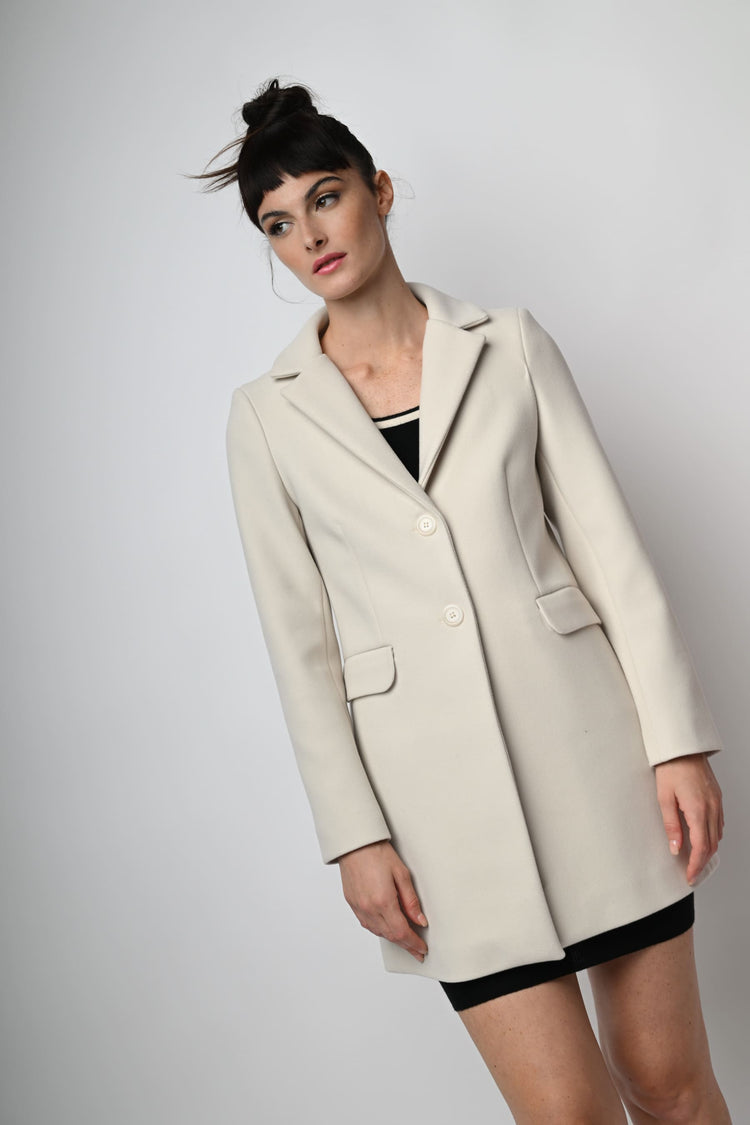 Single-breasted coat