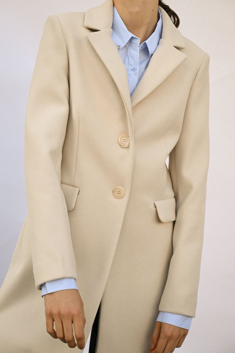 Single-breasted basic coat