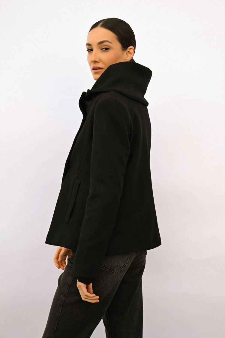 Double-breasted short coat