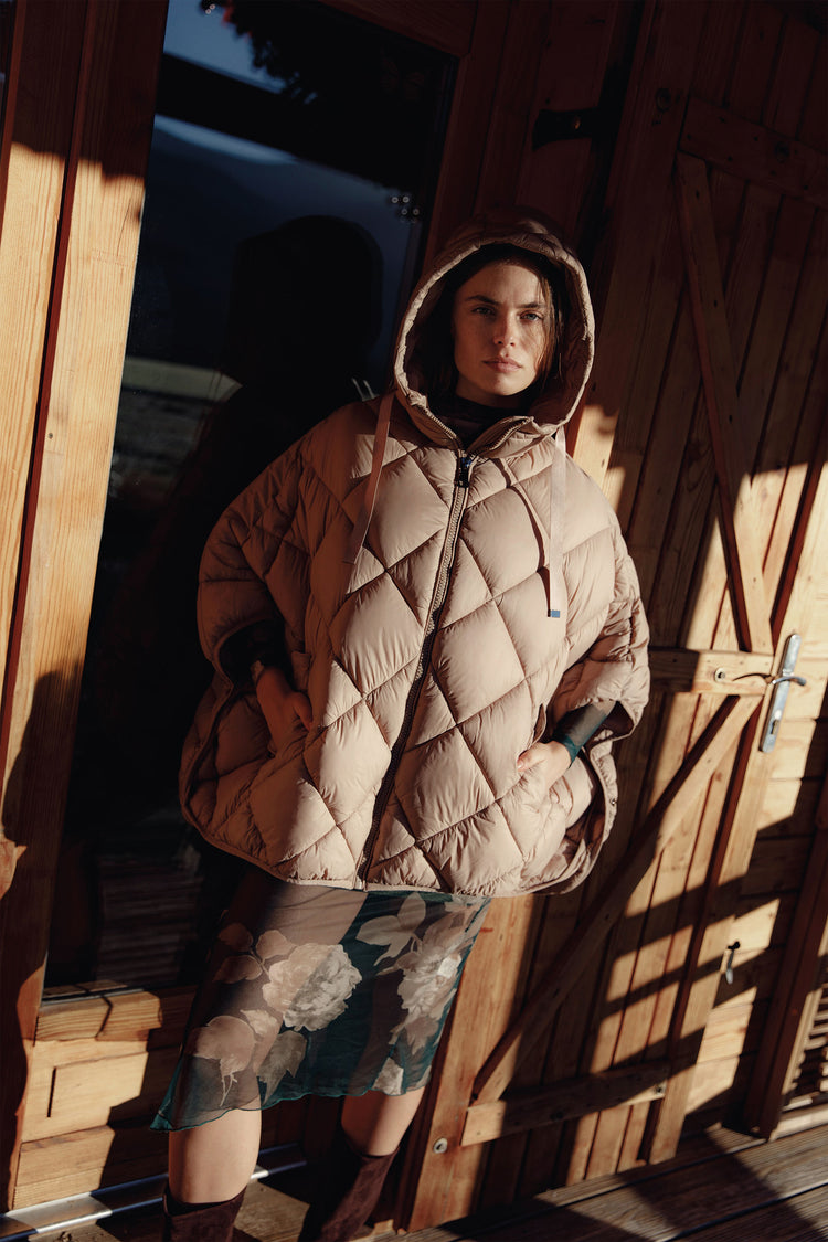 Oversized cape down jacket