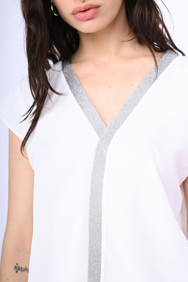 Lurex edges top
