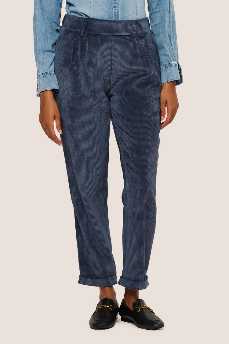 Corduroy baggy trousers