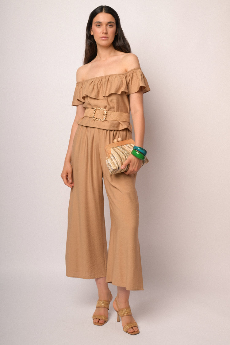 Camel cropped trousers with side slit