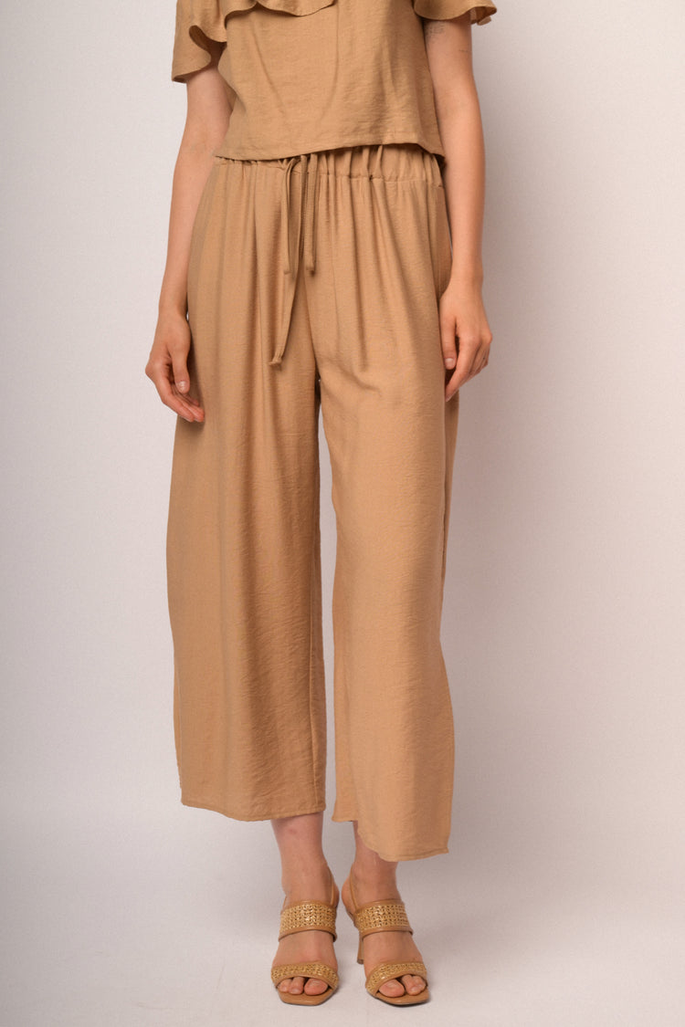 Camel cropped trousers with side slit