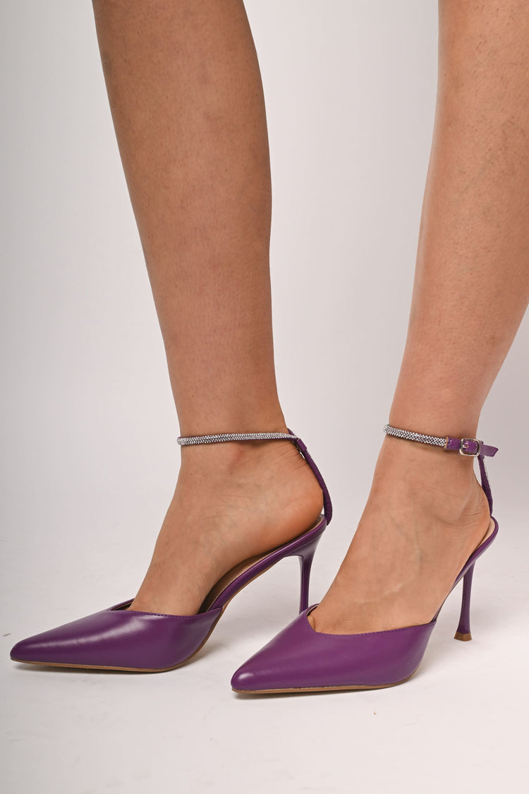 Jewel strap pumps