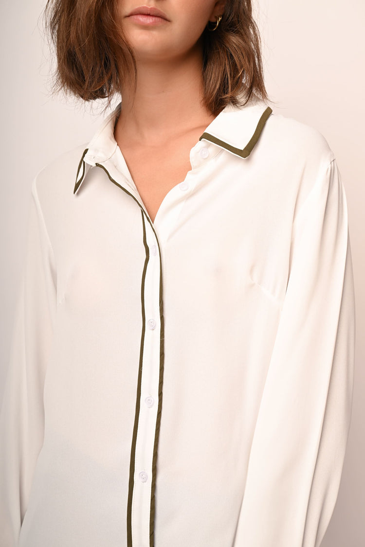 Contrast piping shirt