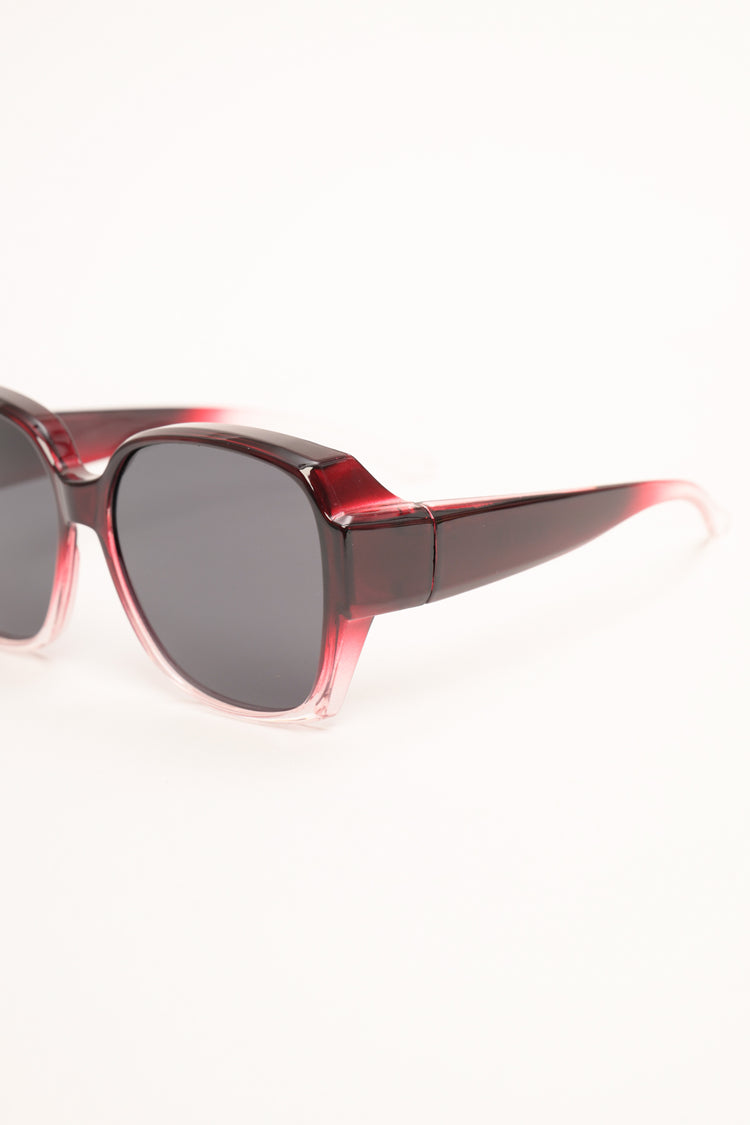 Red oval sunglasses