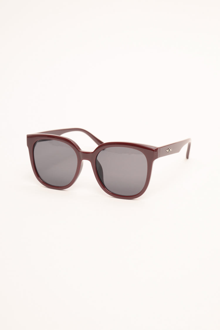 Burgundy rounded sunglasses