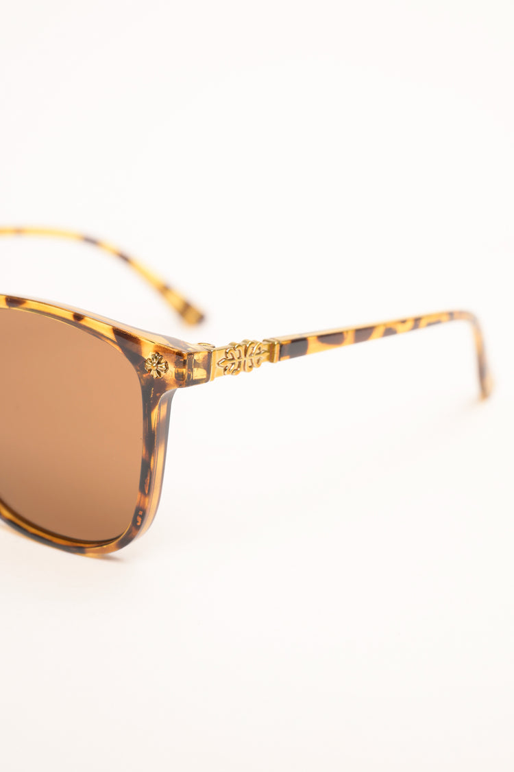 Tortoiseshell cat-eye sunglasses