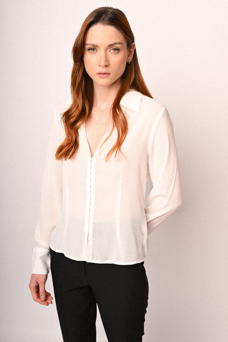 Hooks-and-eyes shirt