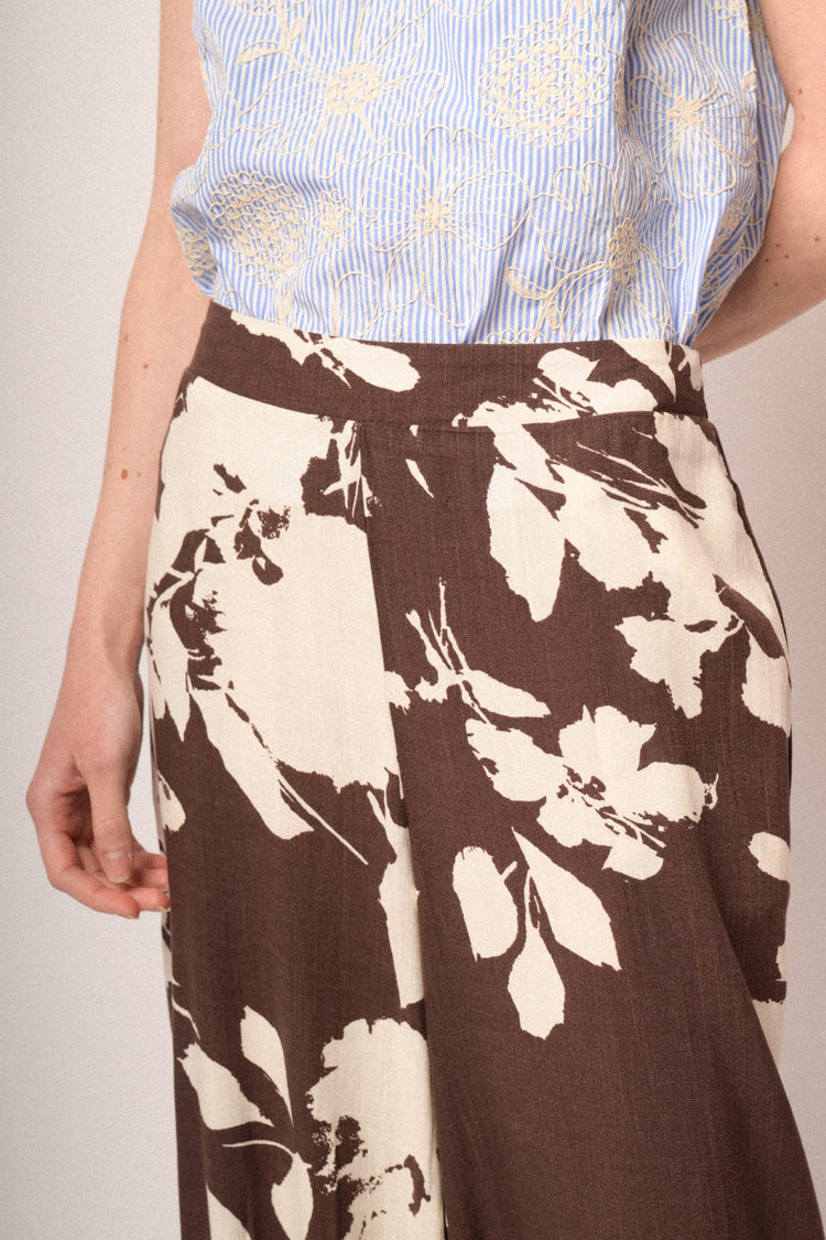 Brown floral wide-leg trousers