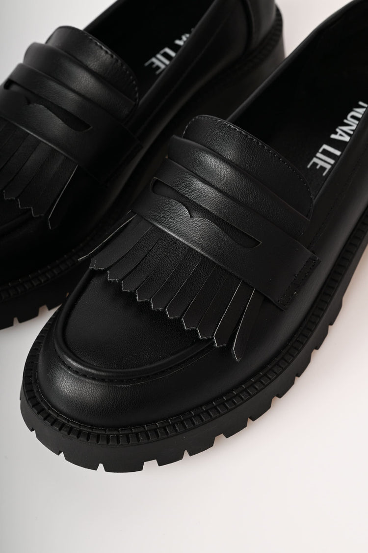 Fringed tassels loafers