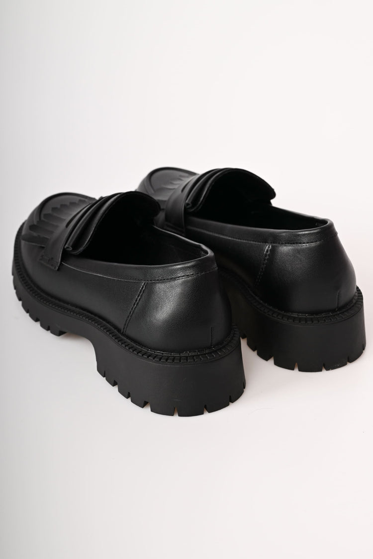 Fringed tassels loafers