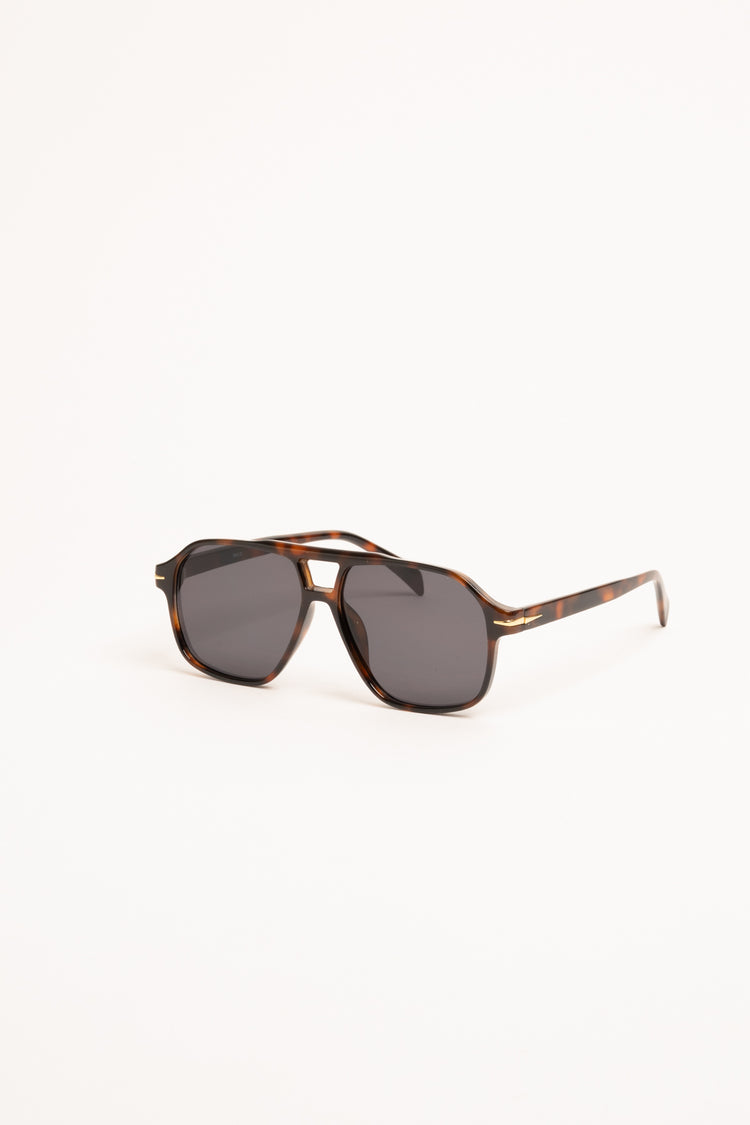 Brown tortoiseshell aviator-style sunglasses