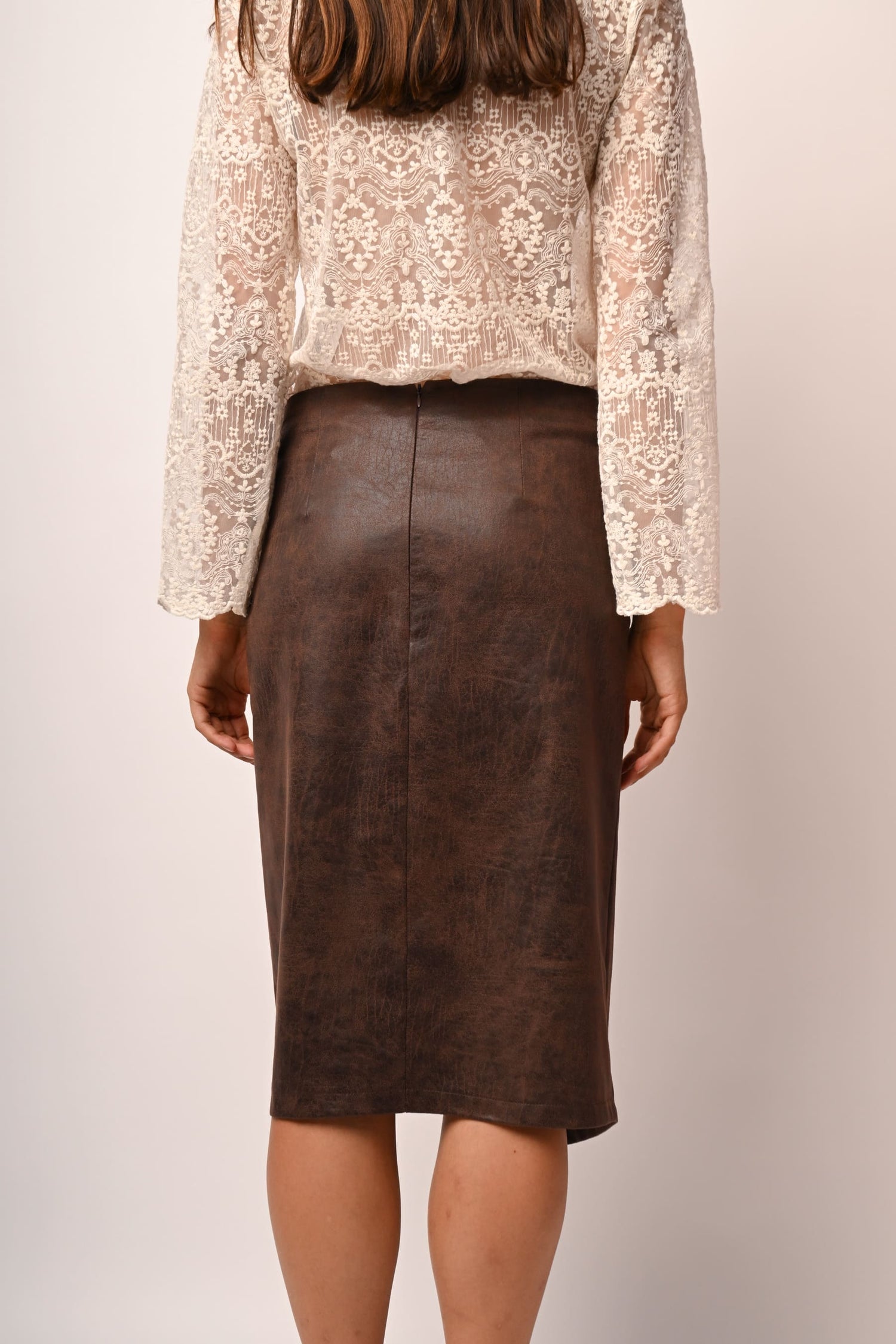 GN2201A301MO-25_6_4