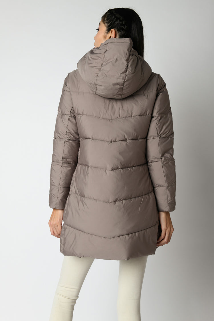 Quilted nylon hooded down jacket