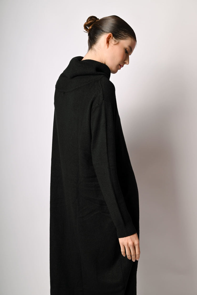 Oversized knit dress