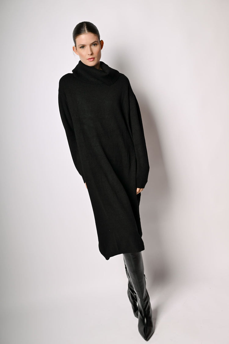 Oversized knit dress