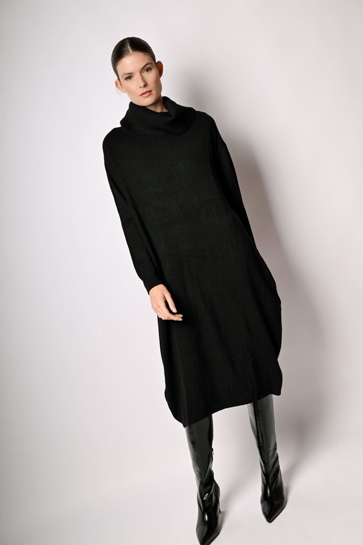 Oversized knit dress