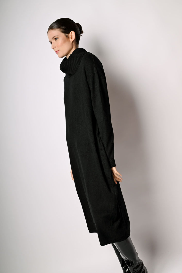 Oversized knit dress