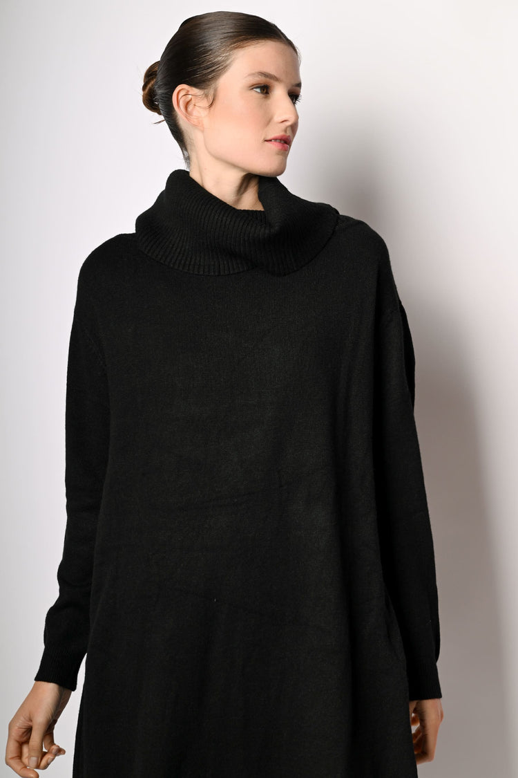 Oversized knit dress