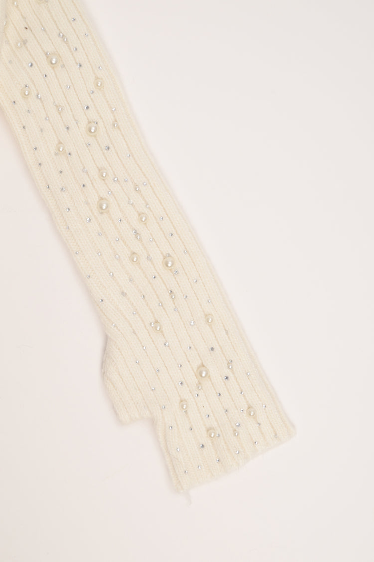 Ivory fingerless gloves with beads