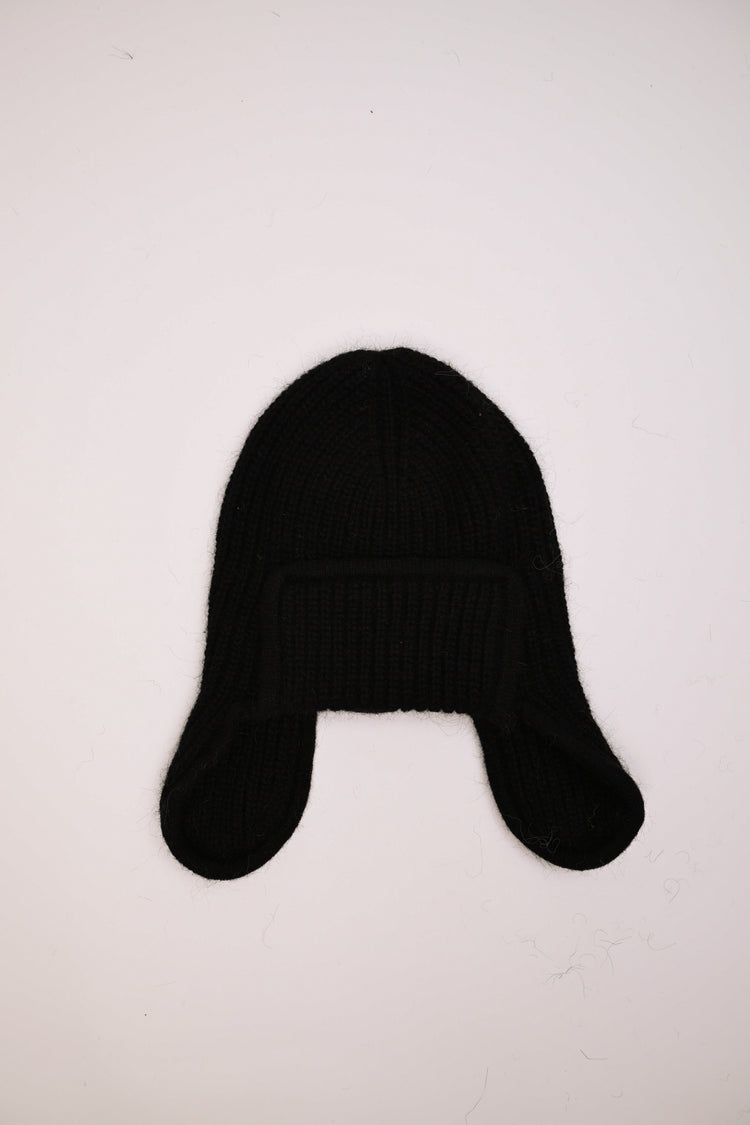 Earflaps hat