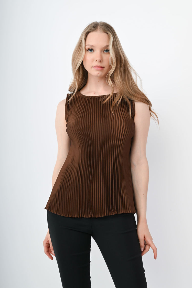 Pleated top