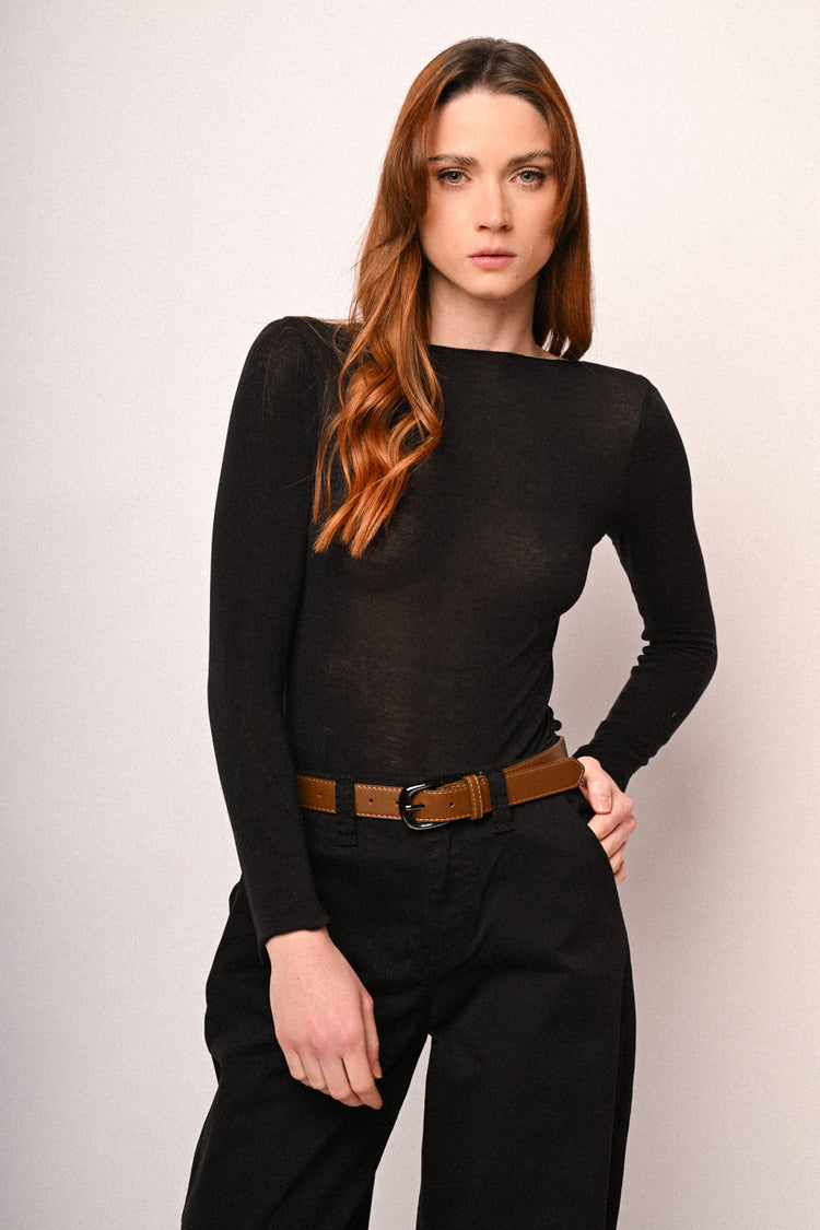 Boat neckline basic knit top