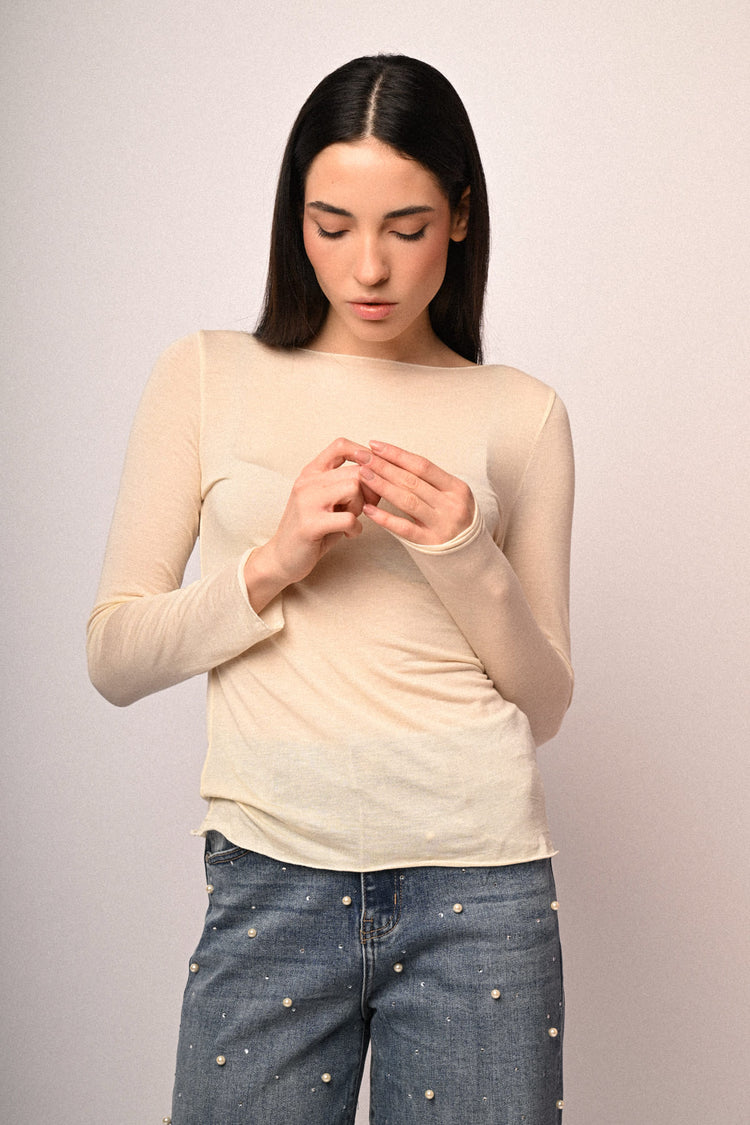 Boat neckline basic knit top