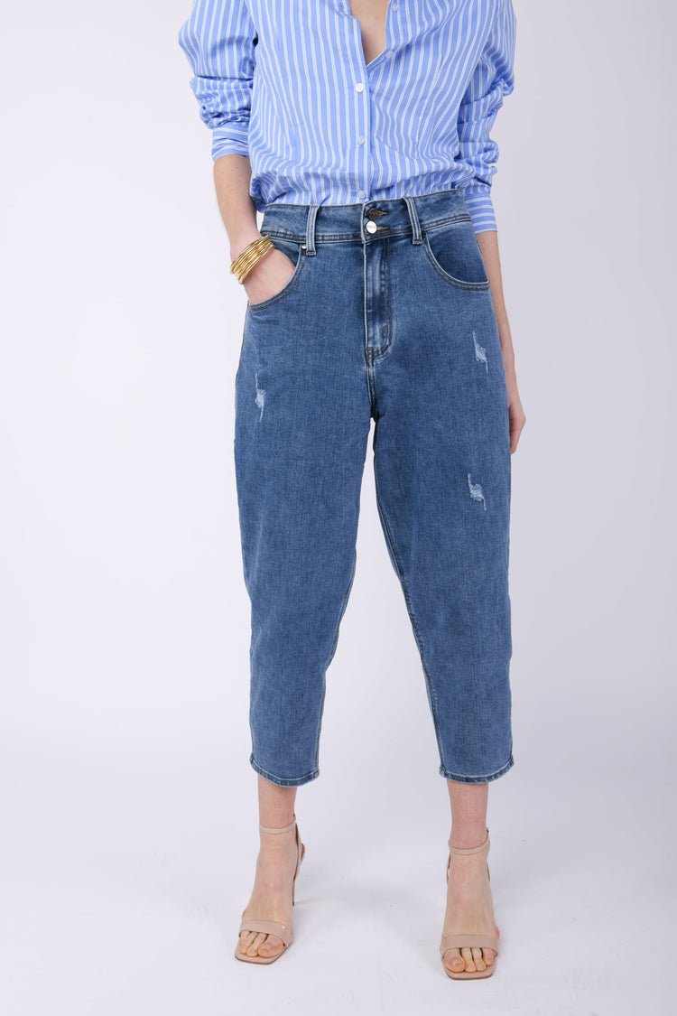 Mom fit jeans