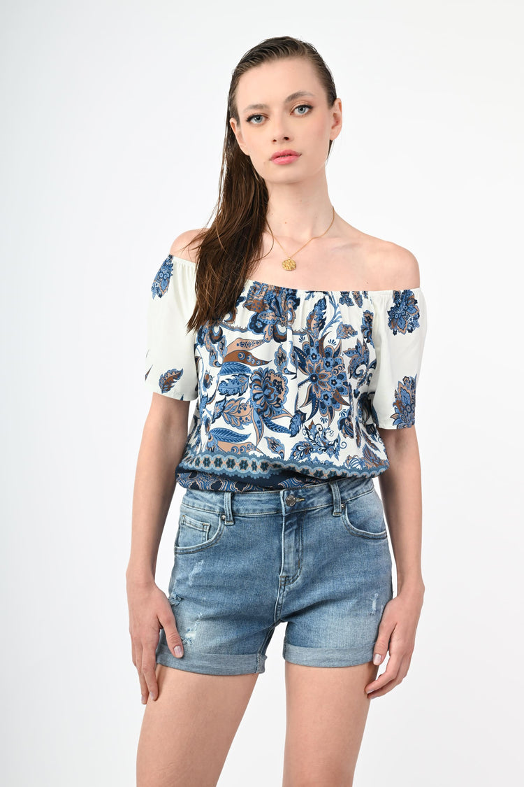Turn-up denim shorts