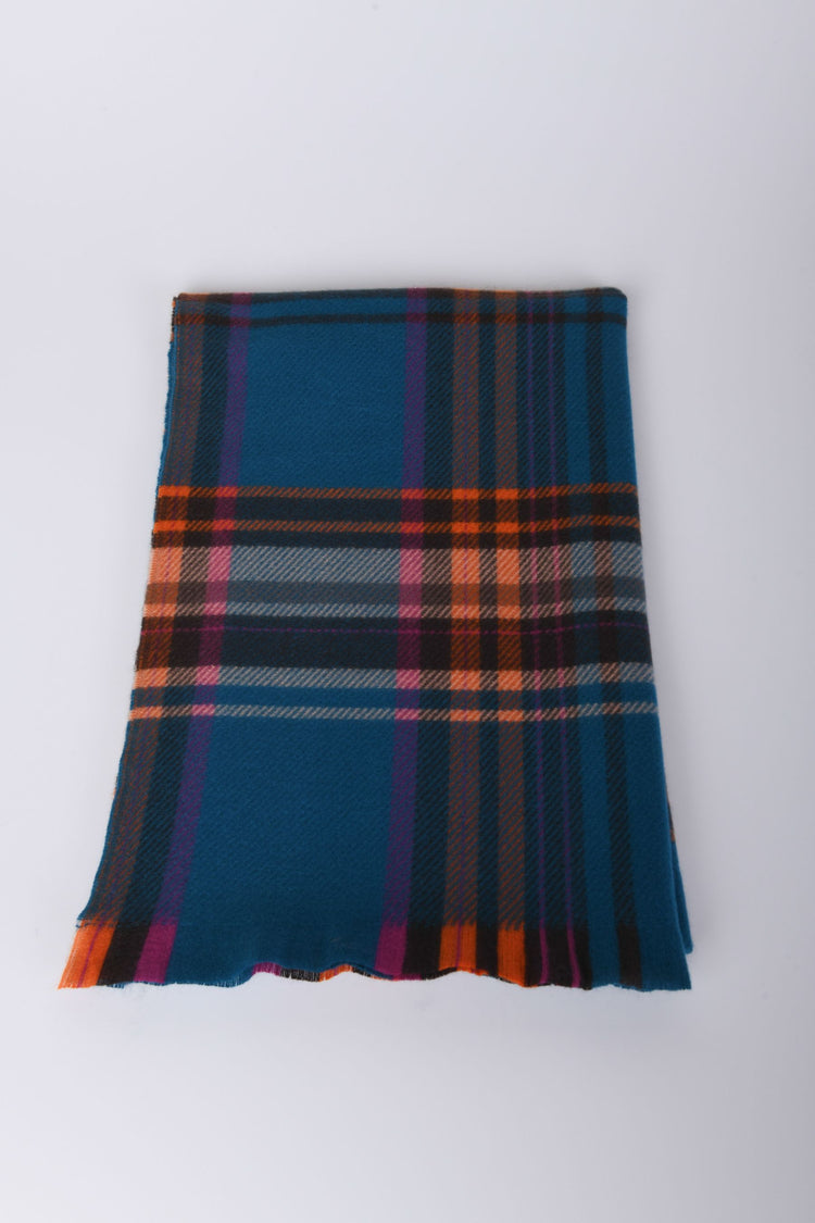 Tartan motif scarf